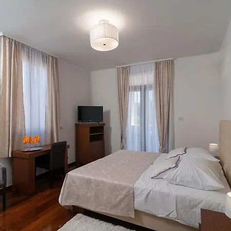 Luxury Near The Beach1 Split